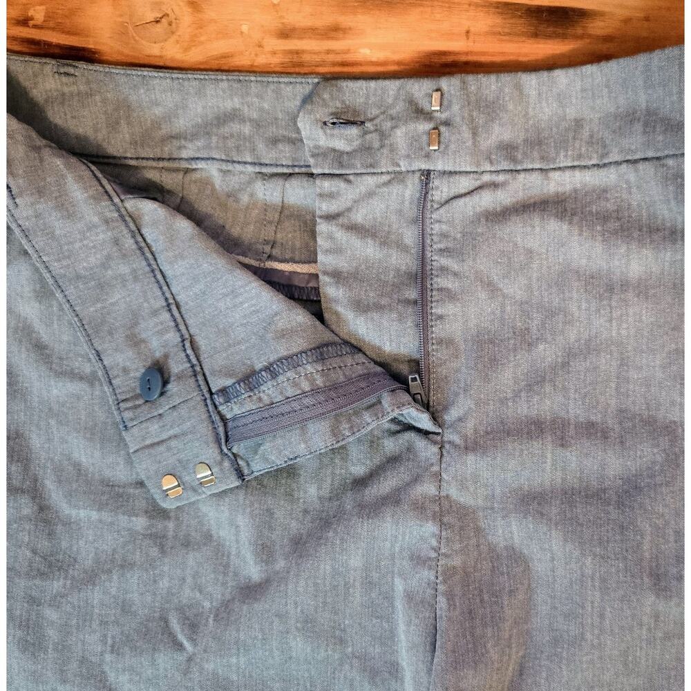 Lane Bryant Women's Shorts Chambray Blue Pockets Summer Casual Beach Sz 20 - Picture 3 of 5